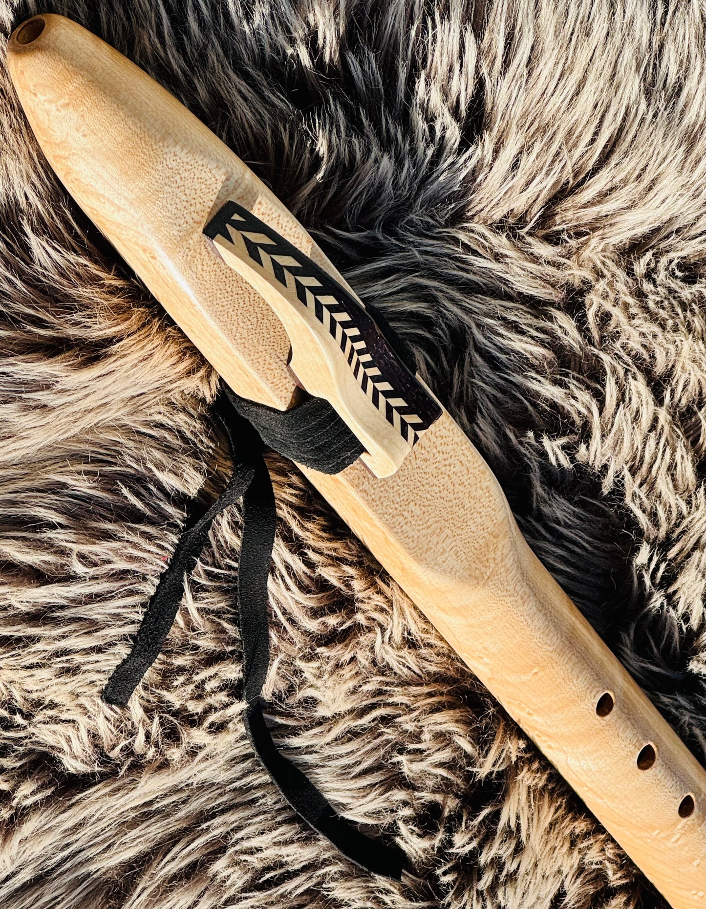 Native American style Bass Birdeye maple flute B 440Hz