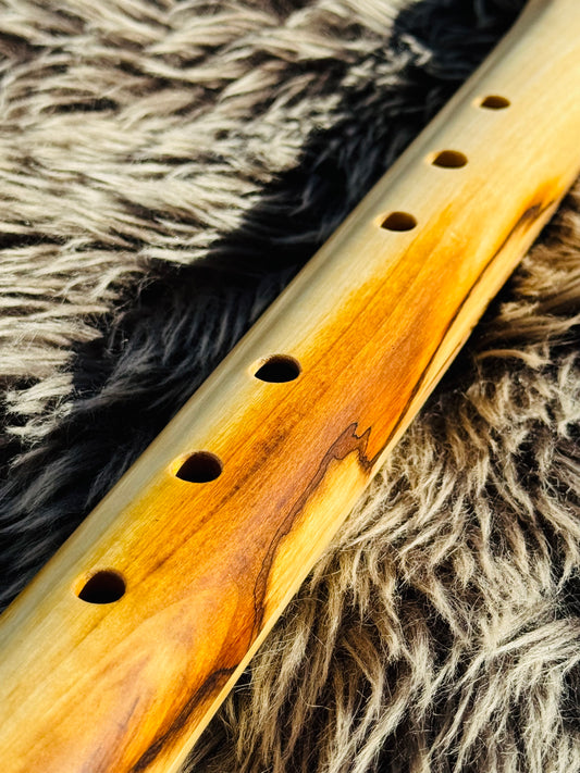 Native American style bass flute Aspen B 440Hz