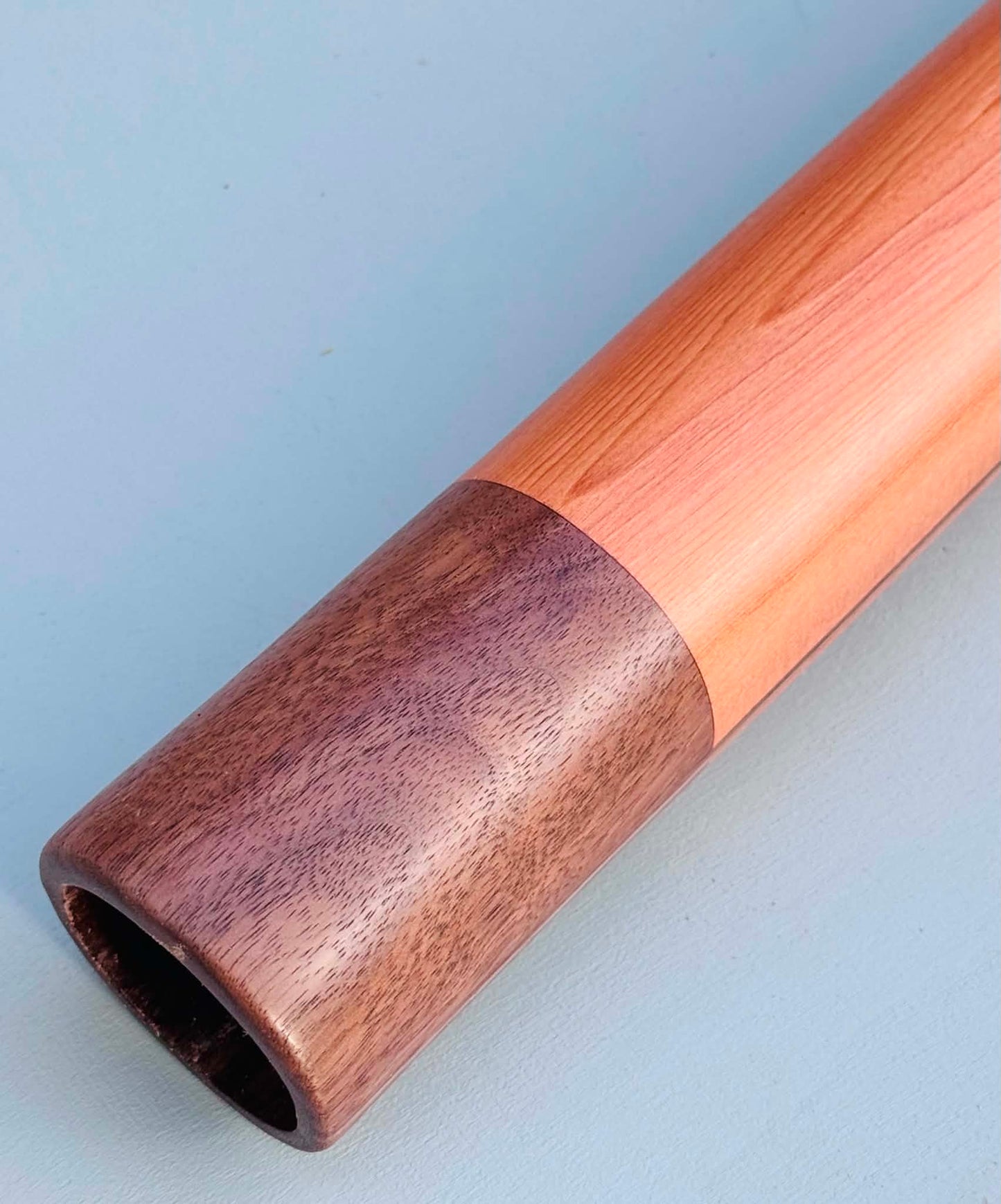 Native American style bass flute Aromatic cedar LOW G 440Hz