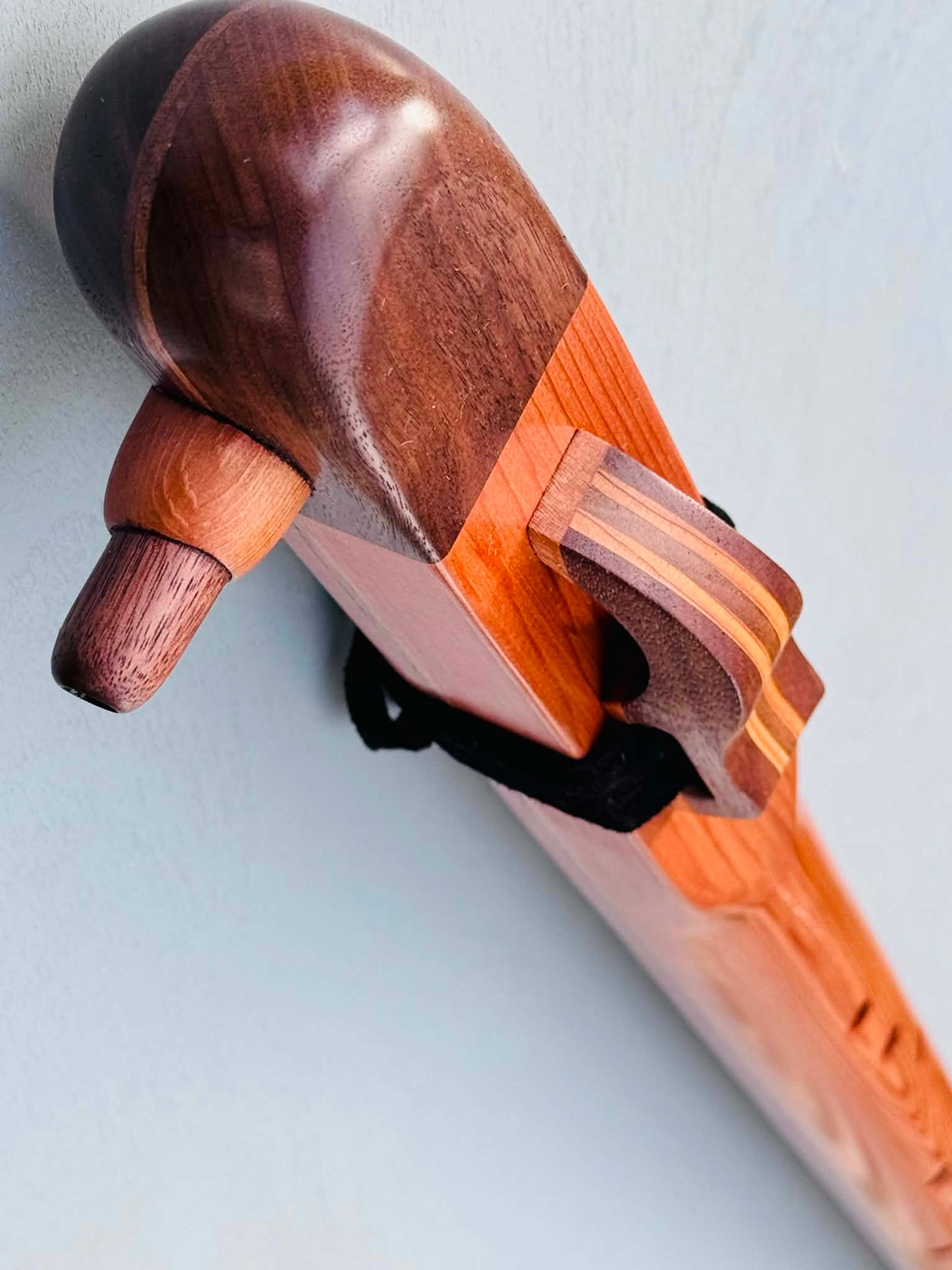 Native American style bass flute Aromatic cedar LOW G 440Hz