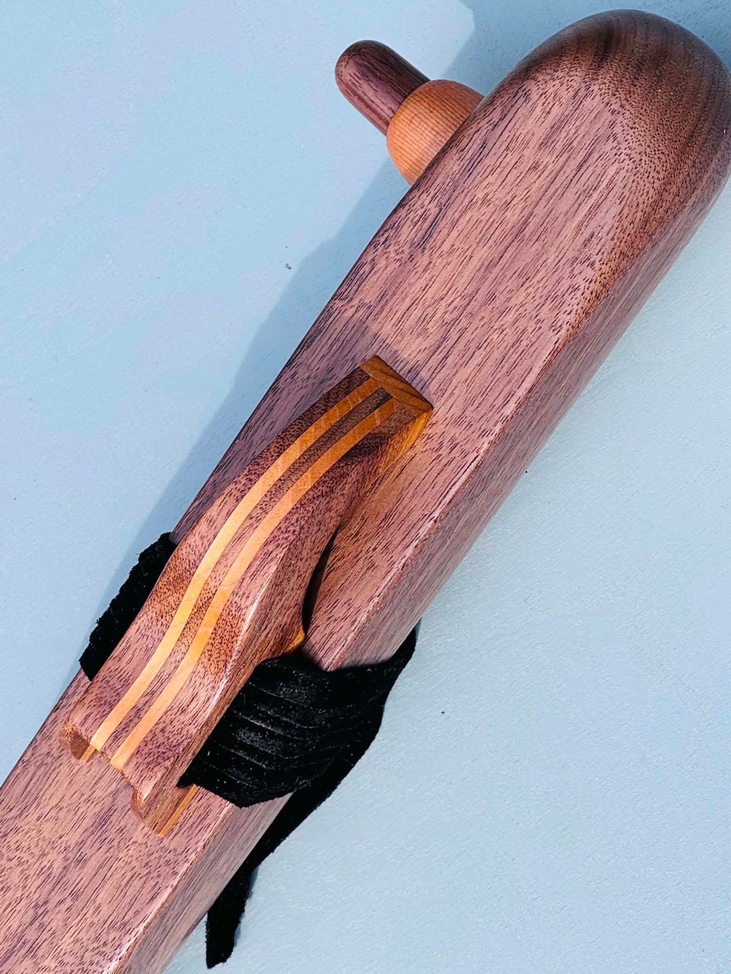 Native American style bass flute Walnut LOW G 440Hz