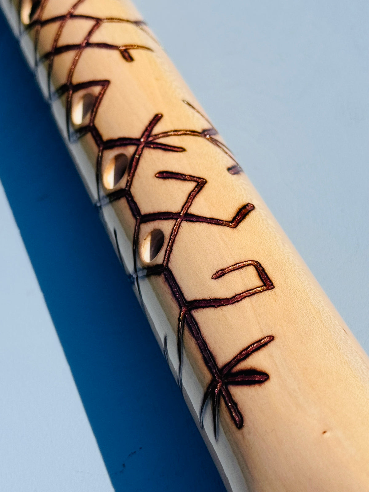 Native American style bass flute Maple B 440 Hz