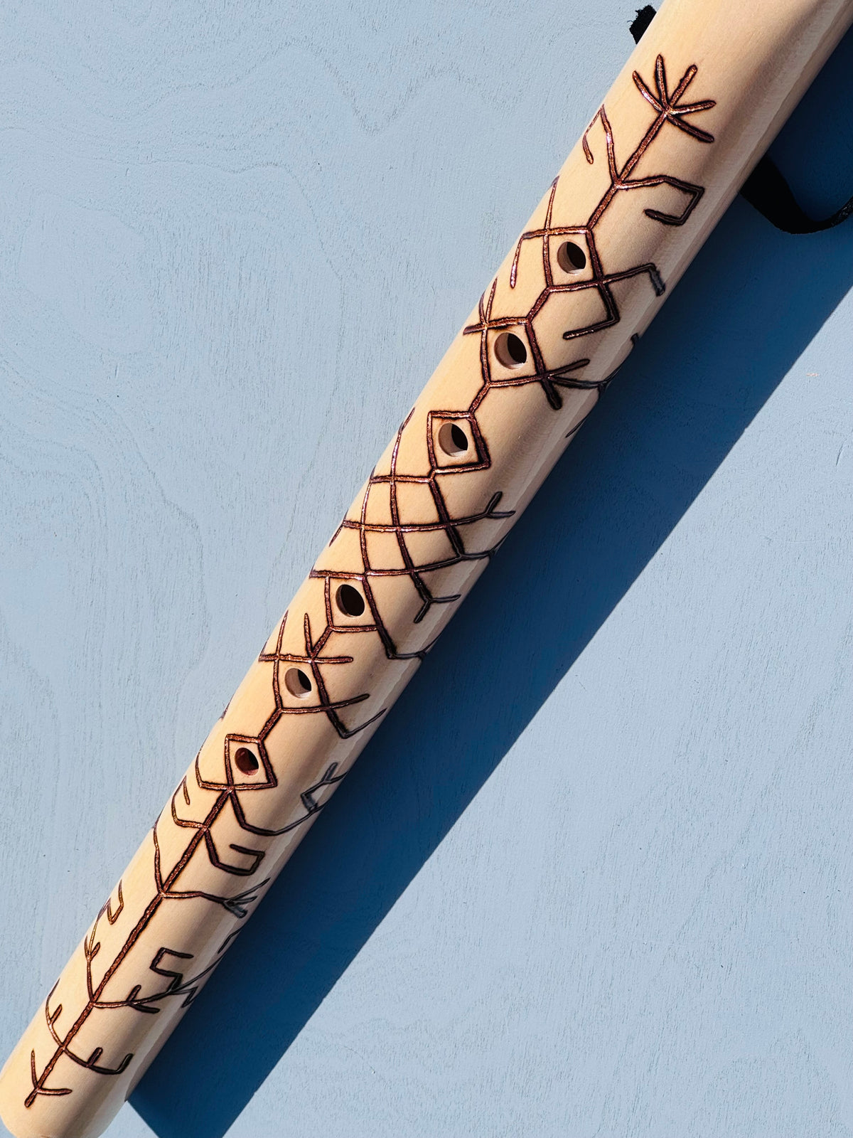 Native American style bass flute Maple B 440 Hz
