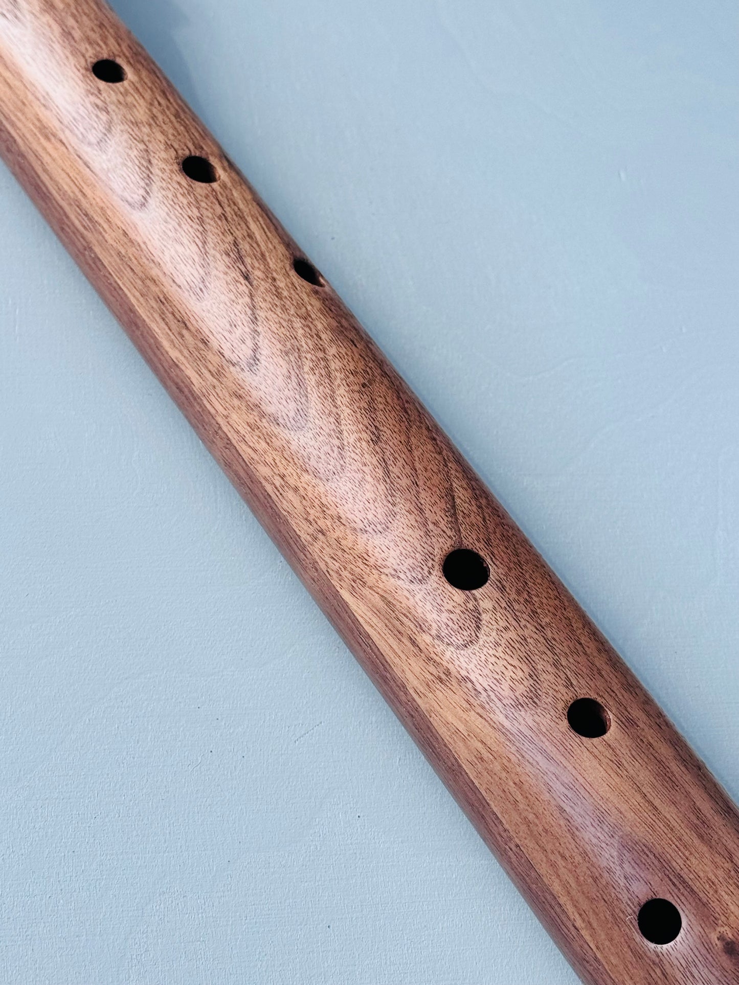Native American style bass flute Walnut LOW G440Hz