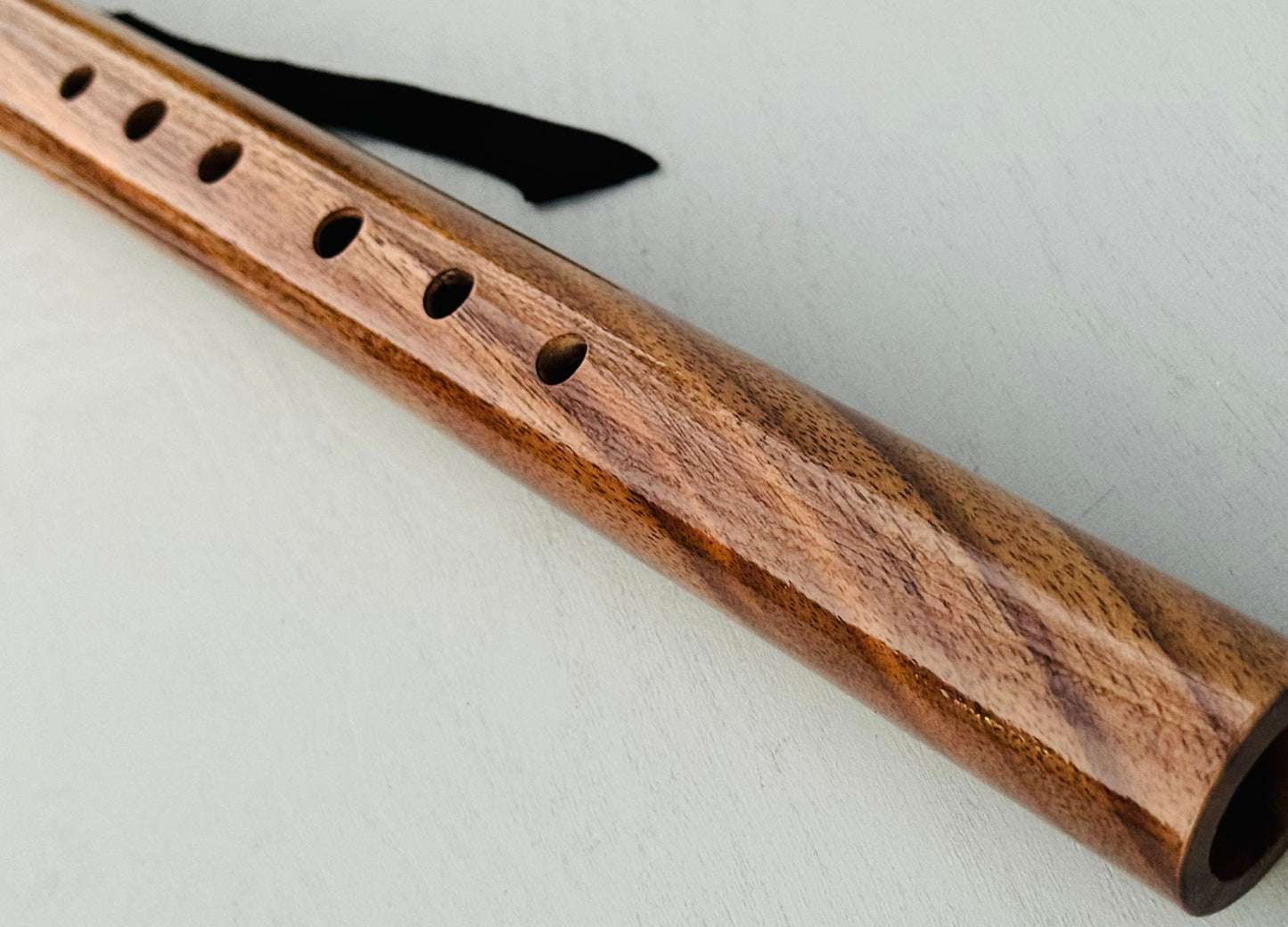 Native American style flute Walnut F# 440Hz