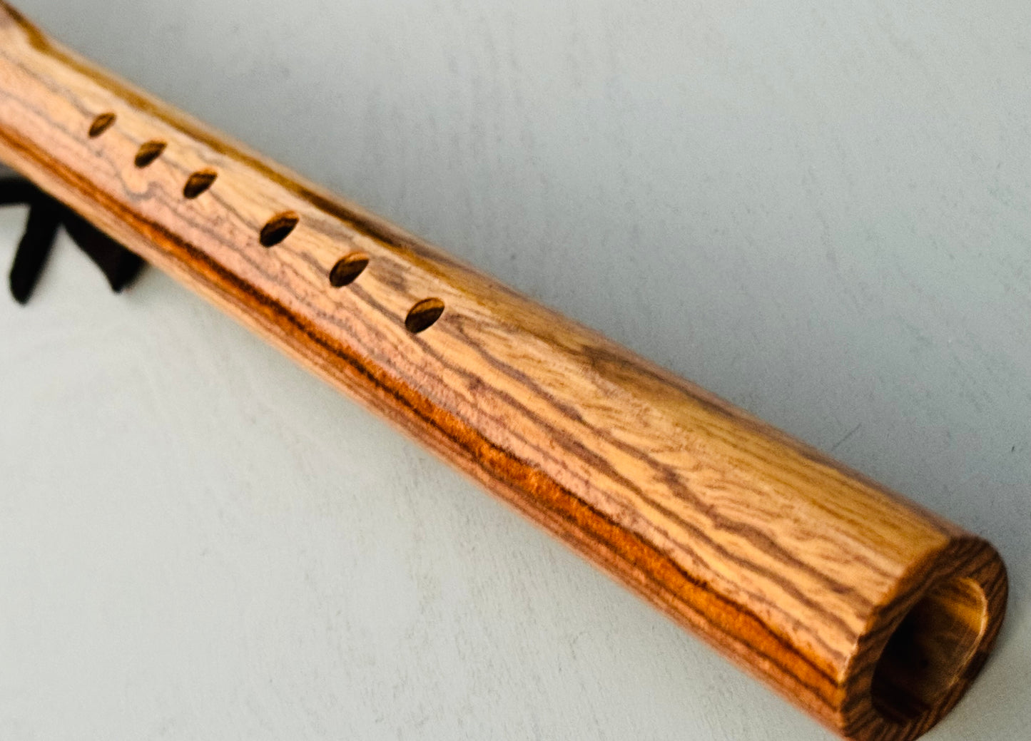 Native American style flute Zebrano G 440Hz