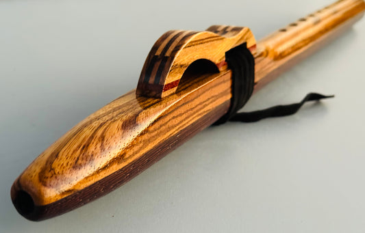 Native American style flute Zebrano&Wenge A 440Hz
