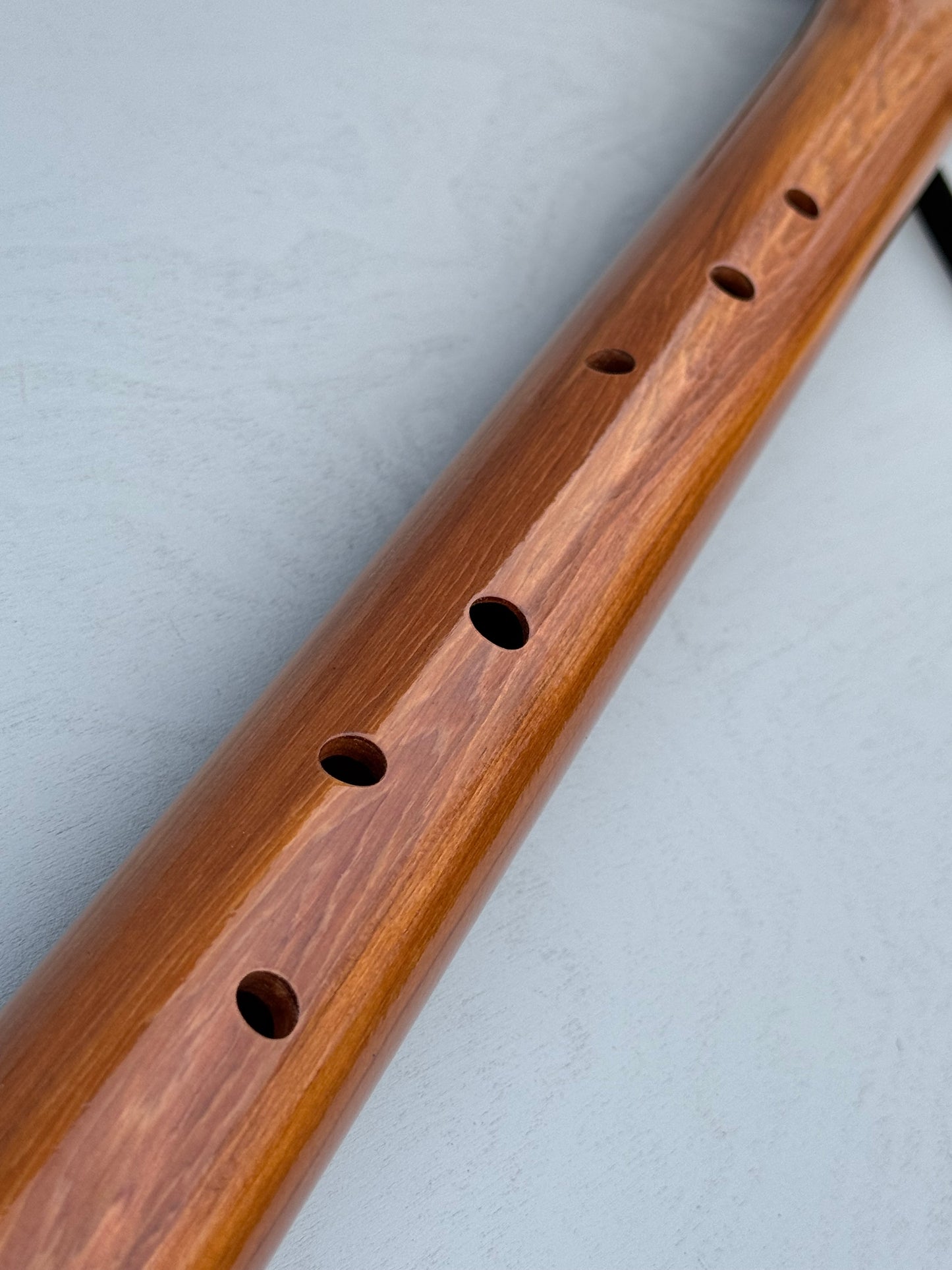 Native American bass flute Cedar& Walnut A 440Hz