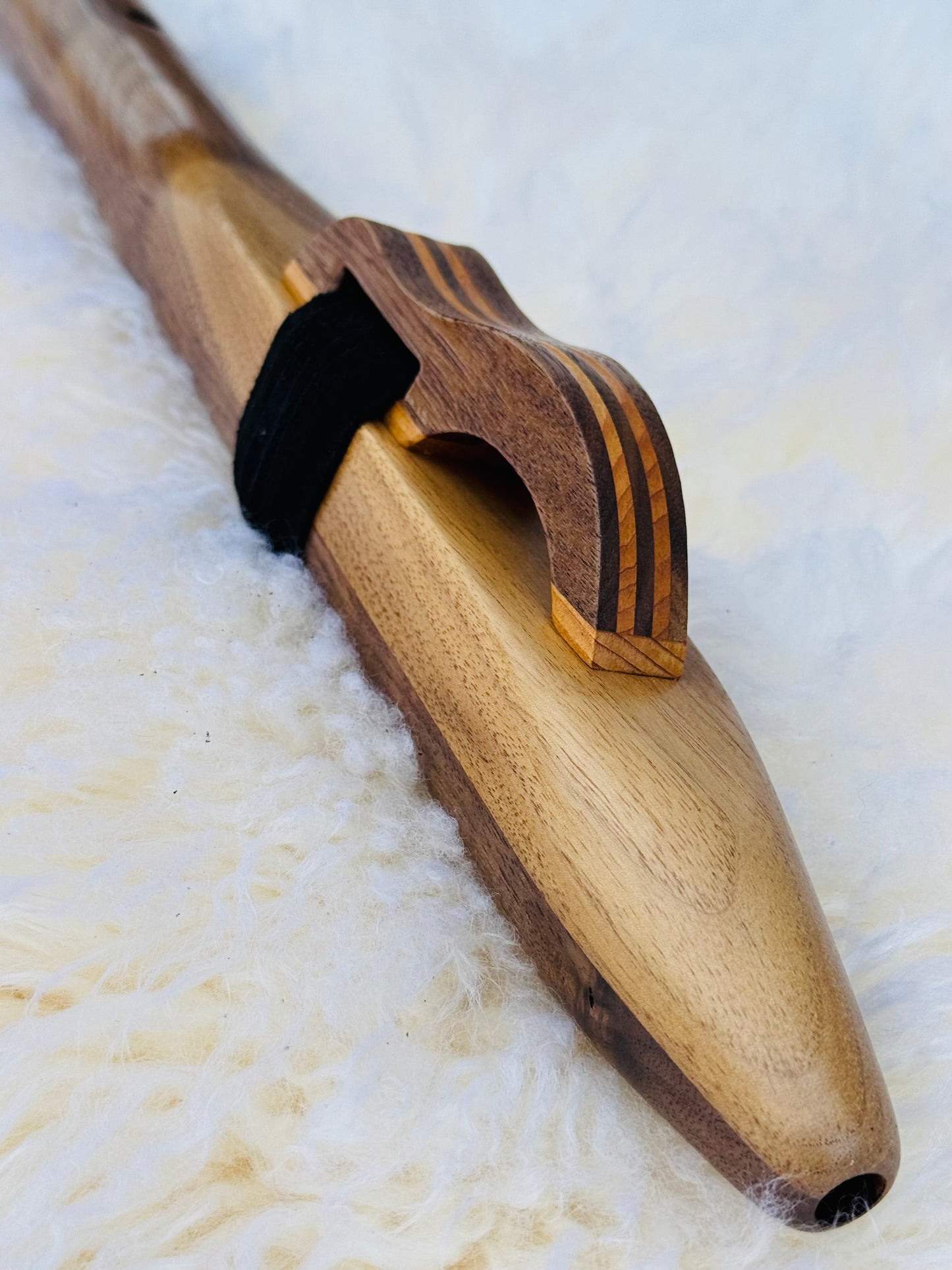 Native American style bass flute Walnut D 440Hz