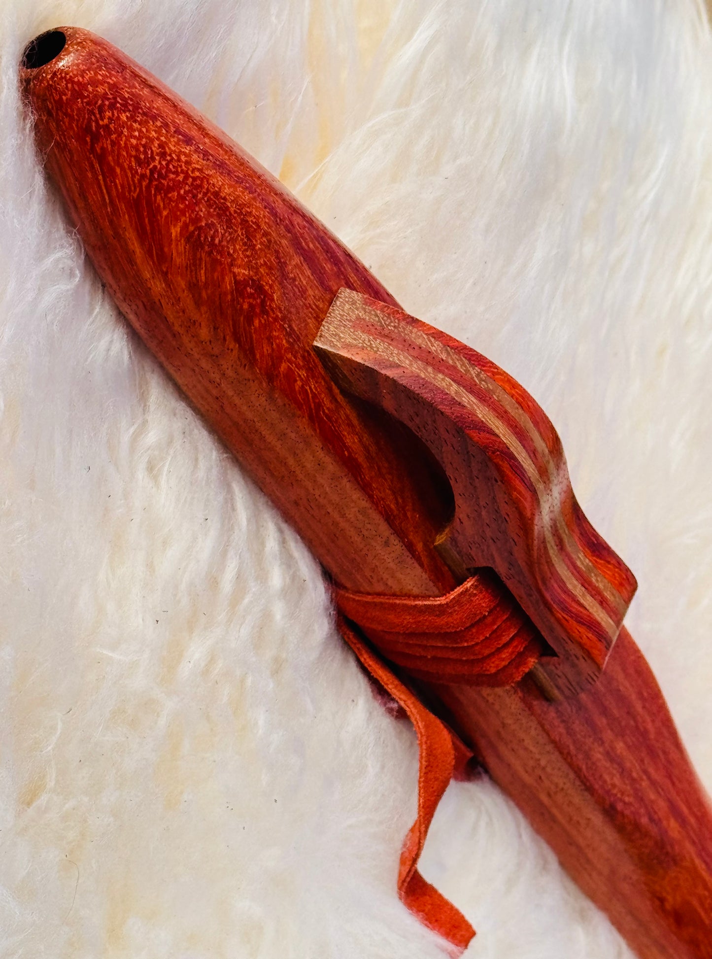 Native American style bass flute Red padauk D 440Hz
