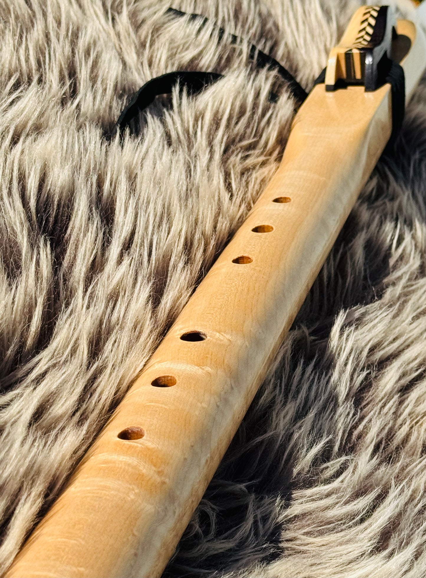 Native American style Bass Birdeye maple flute B 440Hz