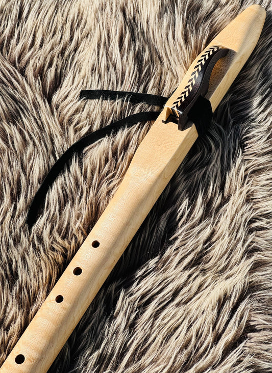 Native American style Bass Birdeye maple flute B 440Hz