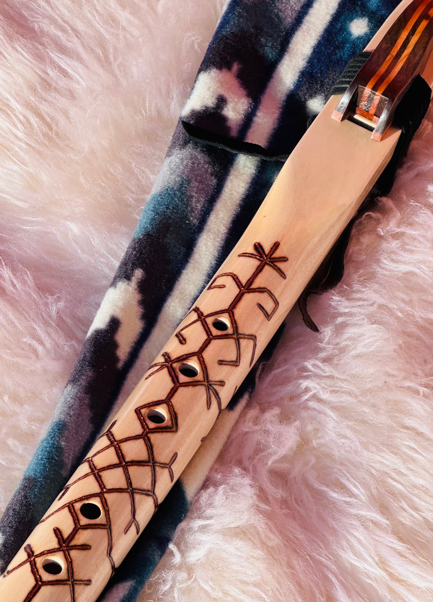 Native American style bass flute Chestnut B 440Hz