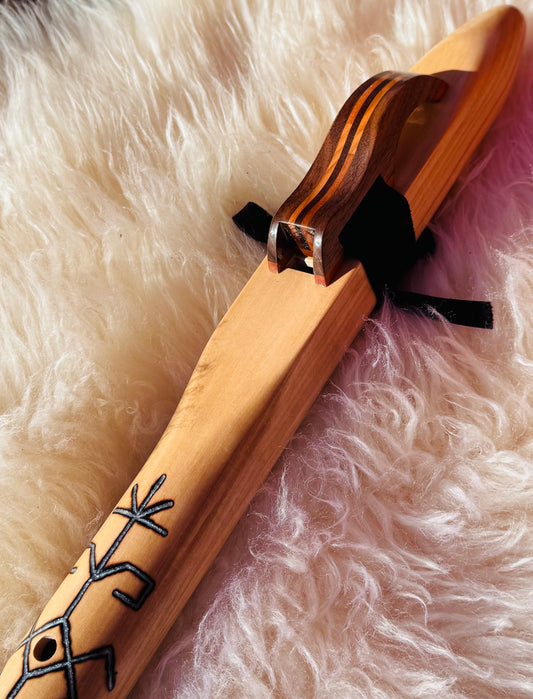 Native American stule bass flute Chestnut B 432Hz