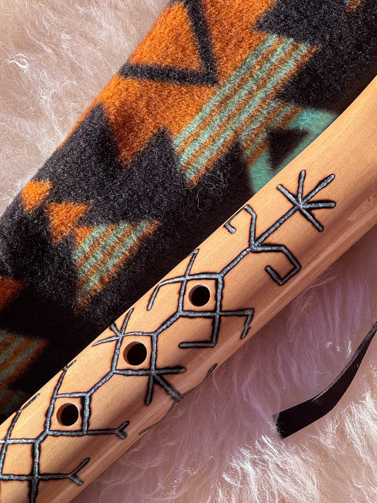 Native American stule bass flute Chestnut B 432Hz