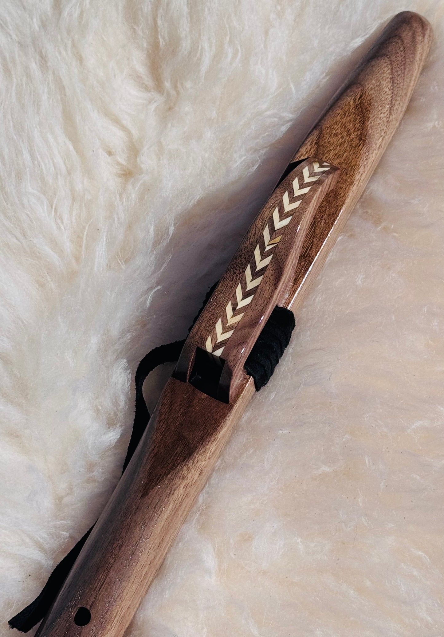 Native American style flute Walnut G 432Hz