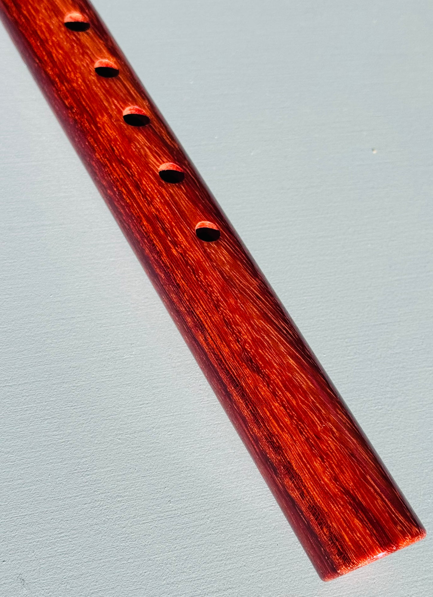 Native American style flute Red padouk A 432Hz