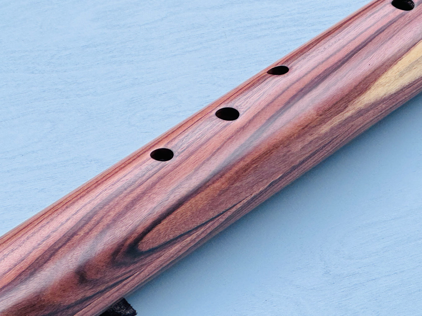 Native American style bass flute Polisander Low A 440Hz