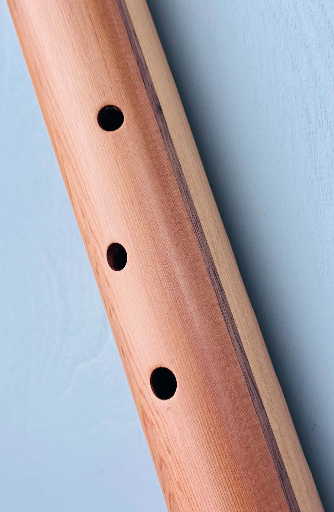 Native American style bass flute Aromatic cedar LOW G 432Hz