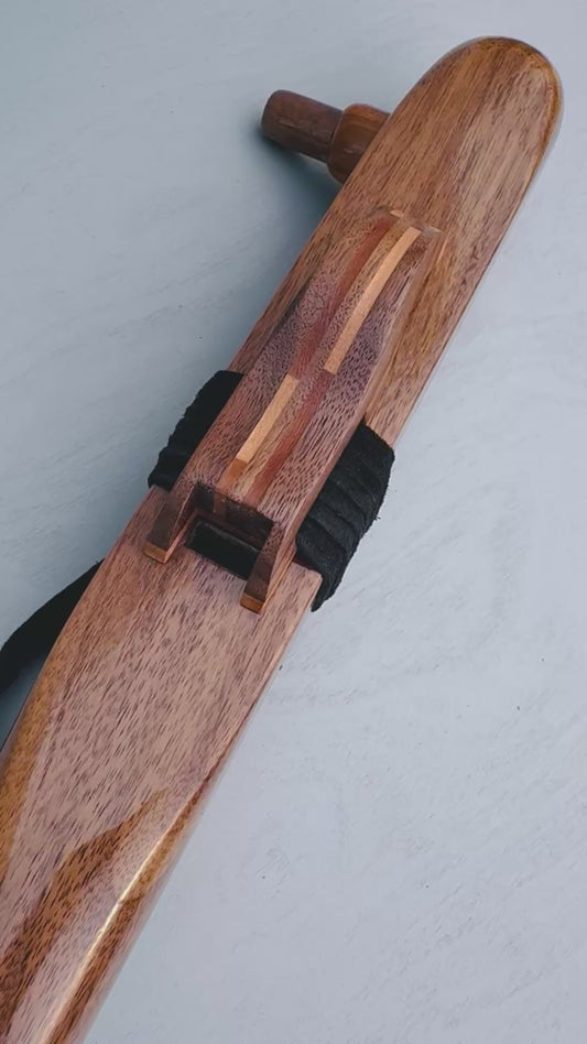 Native American bass flute Walnut A 440Hz